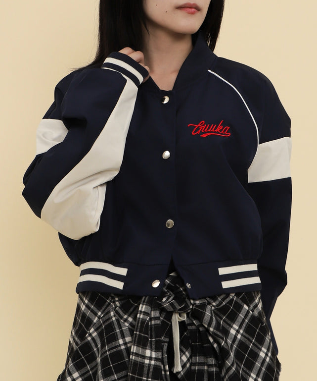 ワンポイントバイカラースタジャン/ネイビー モデル：147cm F着用