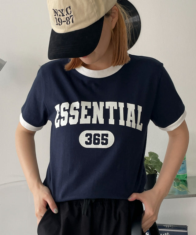 ESSENTIALリンガーT/ネイビー　モデル:155cm F着用