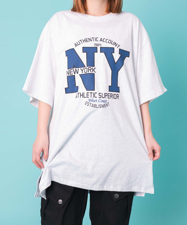 NYロゴT/杢グレー　モデル:155cm F着用