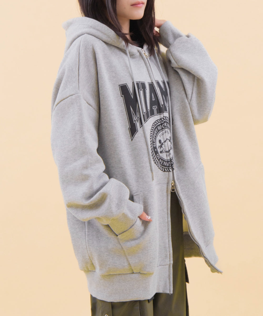 杢グレー モデル：147cm F着用
