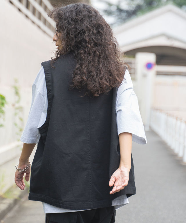 ブラック モデル：166cm L着用