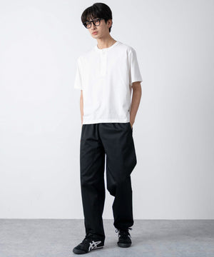 ブラック モデル:180cm Lサイズ着用