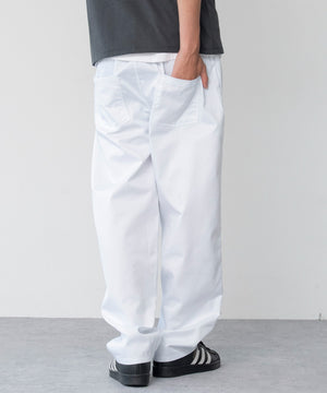 ホワイト モデル：180cm L着用