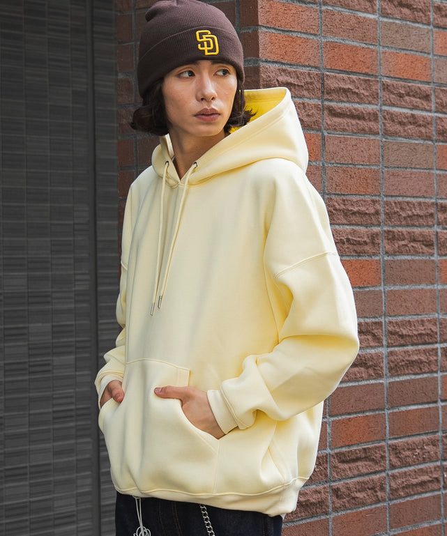 Lイエロー モデル：182cm L着用