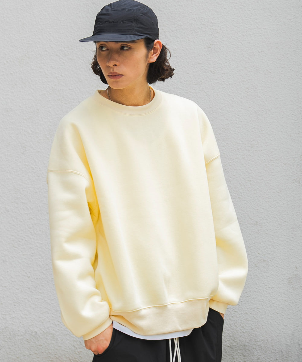 Lイエロー モデル：182cm L着用