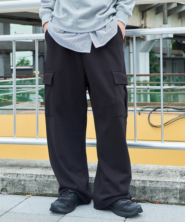ワイドカーゴスウェットパンツ/ブラック モデル：180cm L着用
