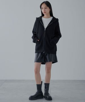 ブラック 　モデル:160cm S着用