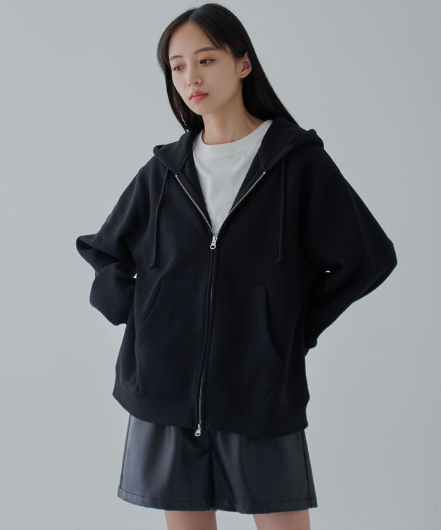 ブラック 　モデル:160cm S着用