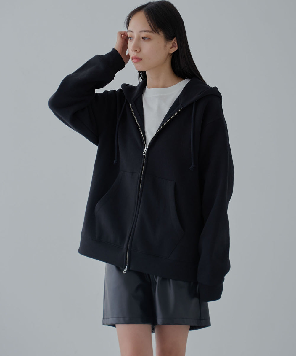 ブラック 　モデル:160cm S着用
