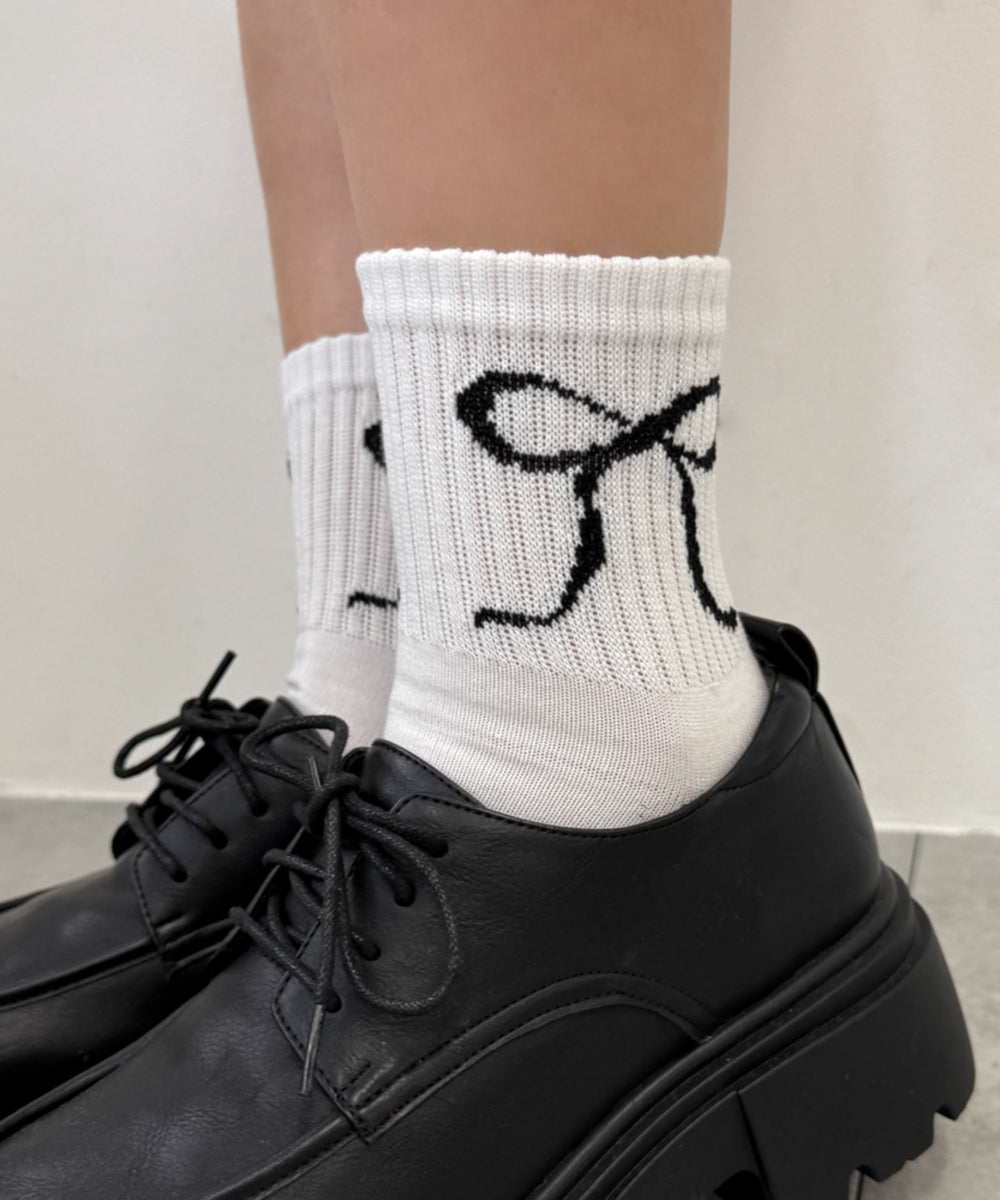 ホワイト