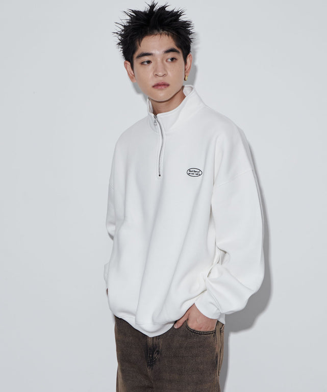 ホワイト 　モデル:180cm L着用
