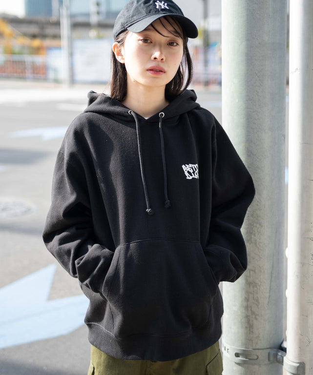 ブラック モデル：161cm L着用