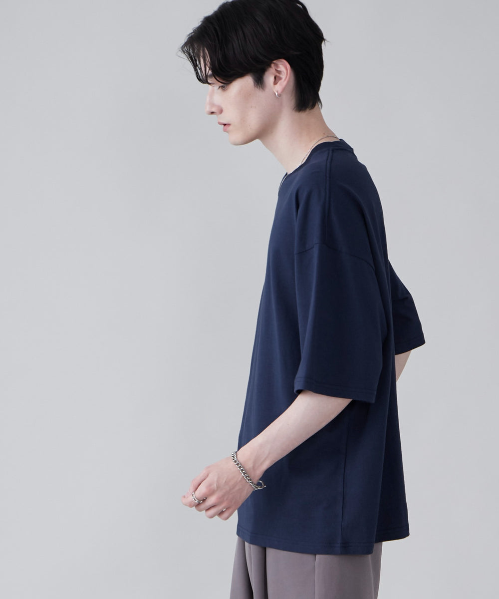 ネイビー モデル：180cm L着用