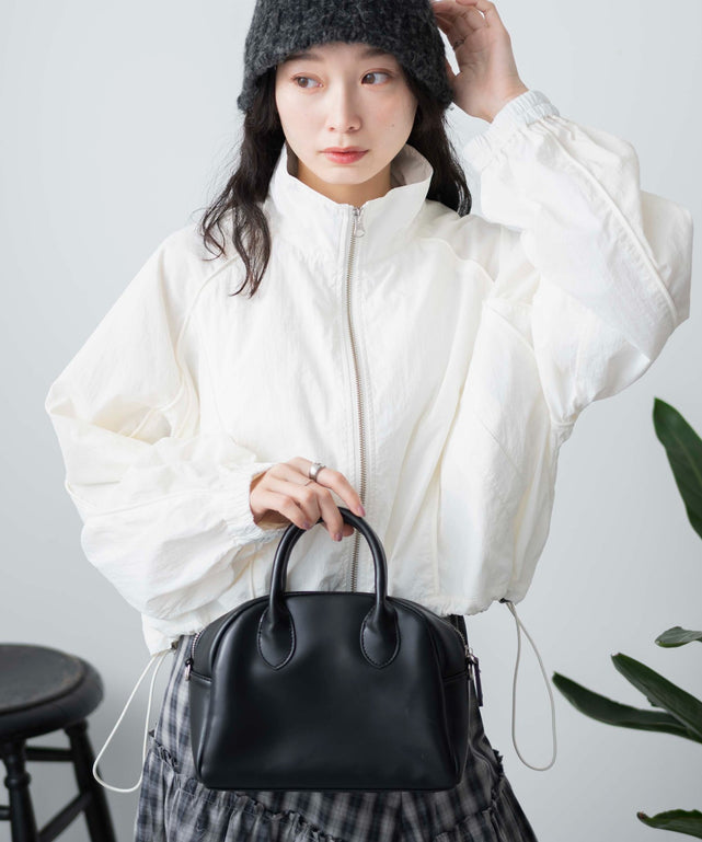 ホワイト　モデル:161cm F着用
