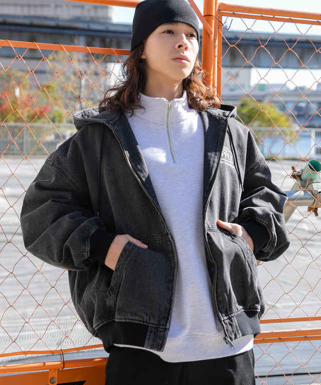 ブラックその他 モデル：174cm L着用