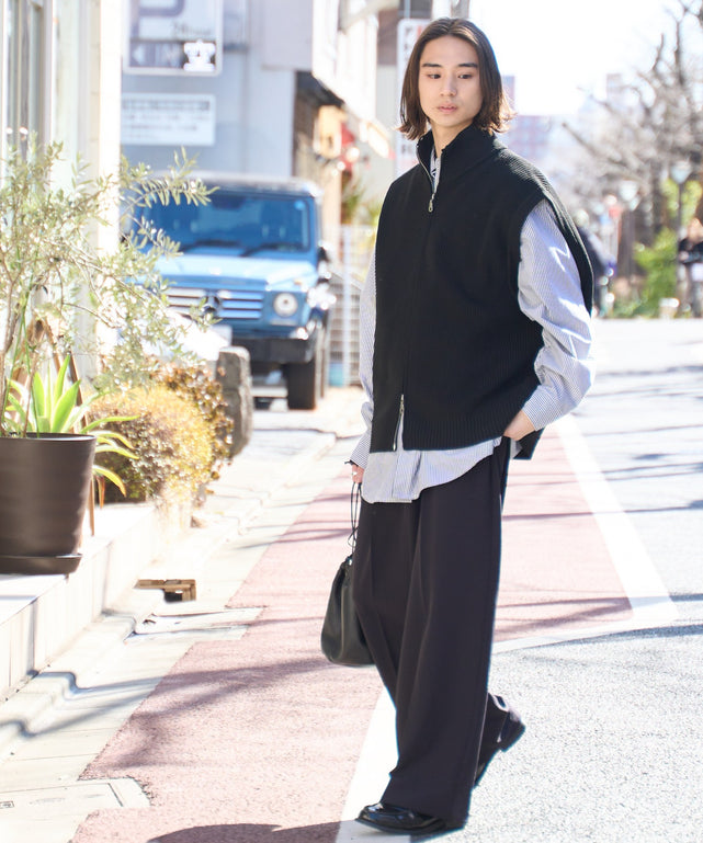 ブラック モデル：172cm L着用