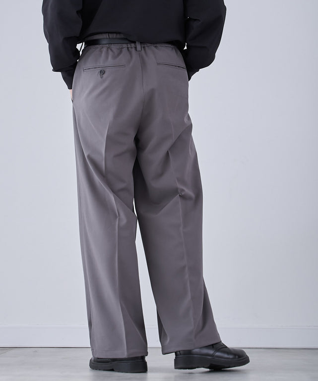 Dグレー モデル：175cm L着用