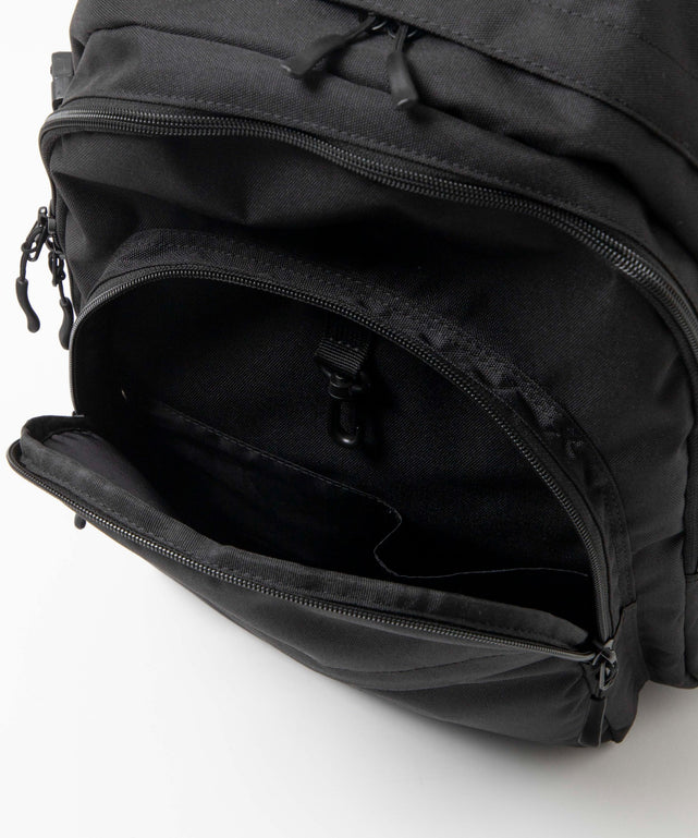 アクティブデイリーユースバックパック
