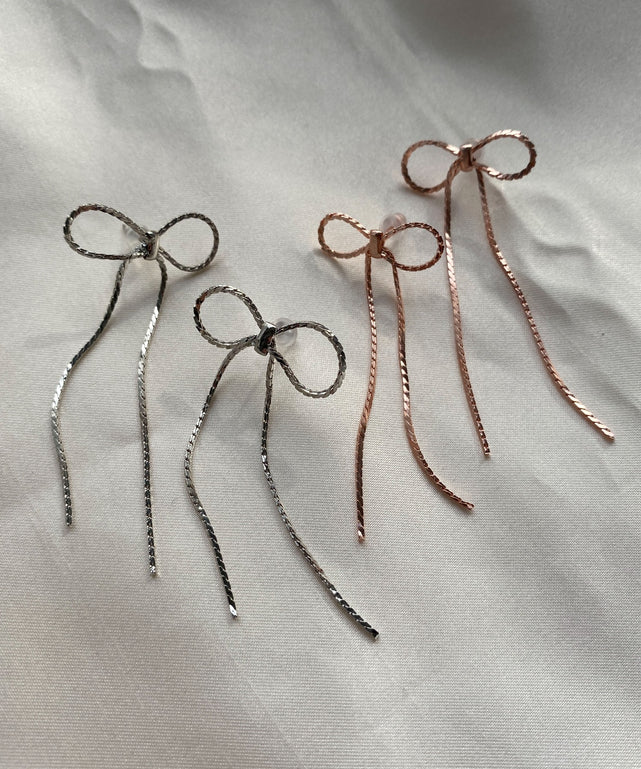 Lチェーンリボンピアス