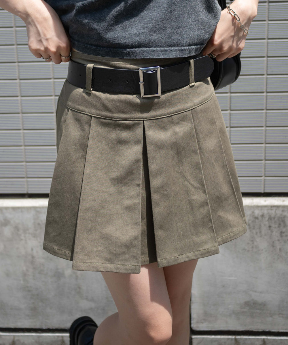 カーキ　モデル:155cm F着用