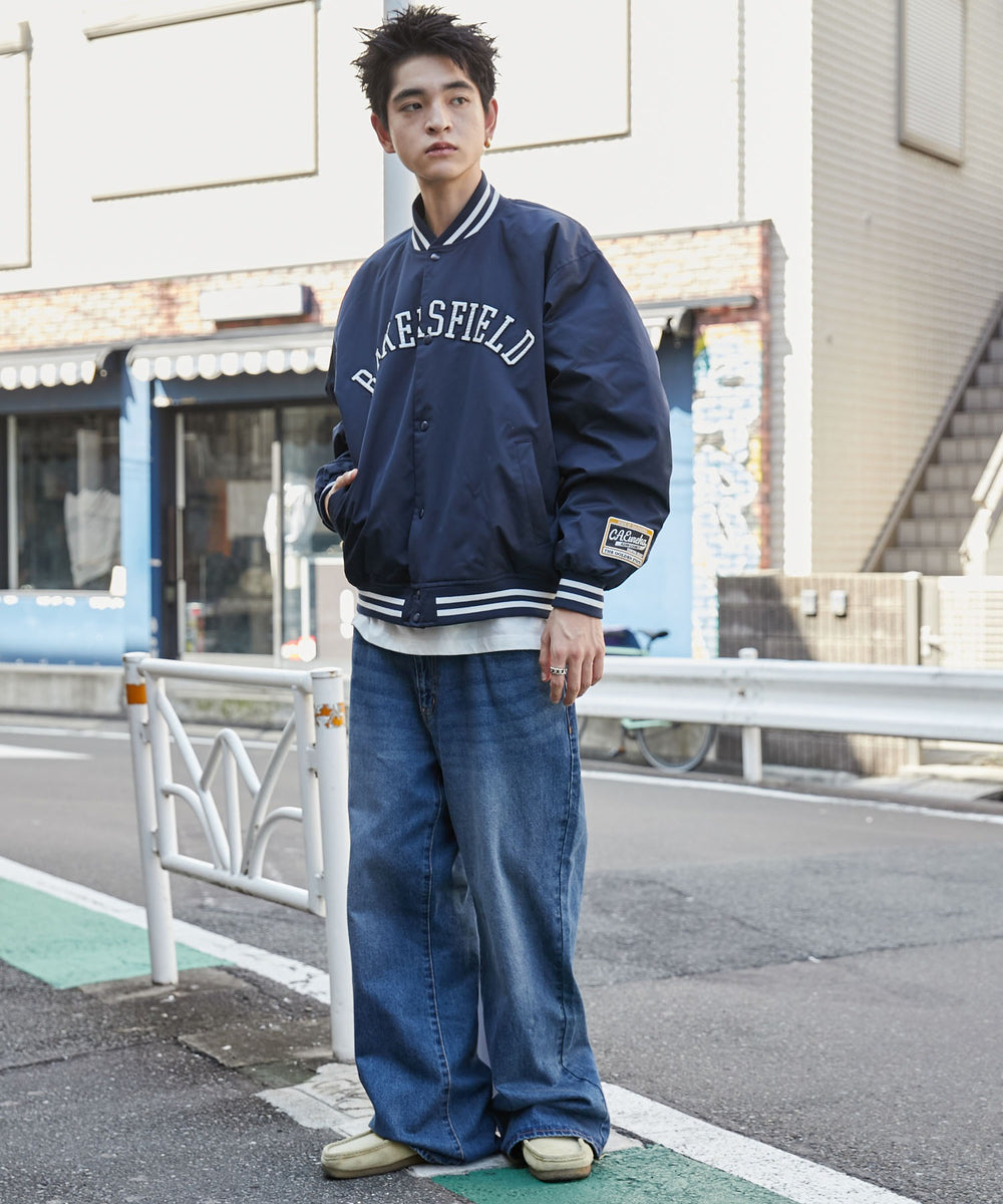 ネイビー　モデル:180cm L着用