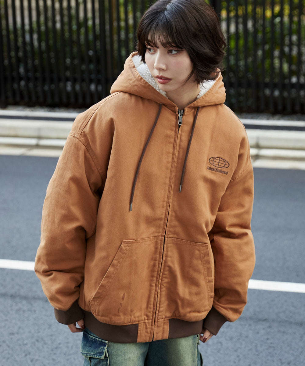 ブラウン モデル：160cm L着用