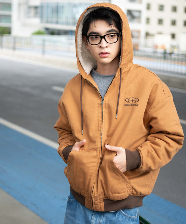 ブラウン モデル：180cm L着用