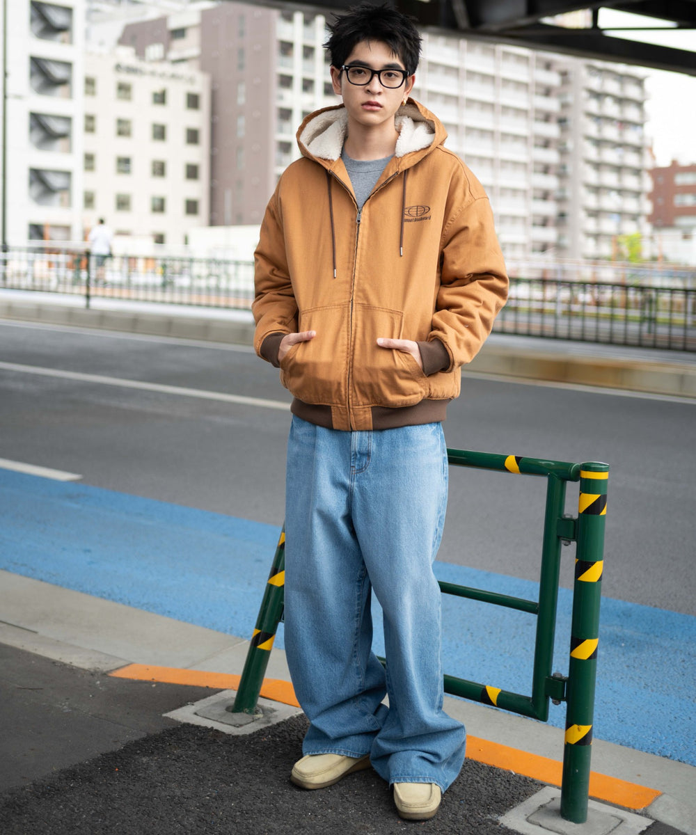 ブラウン モデル：180cm L着用