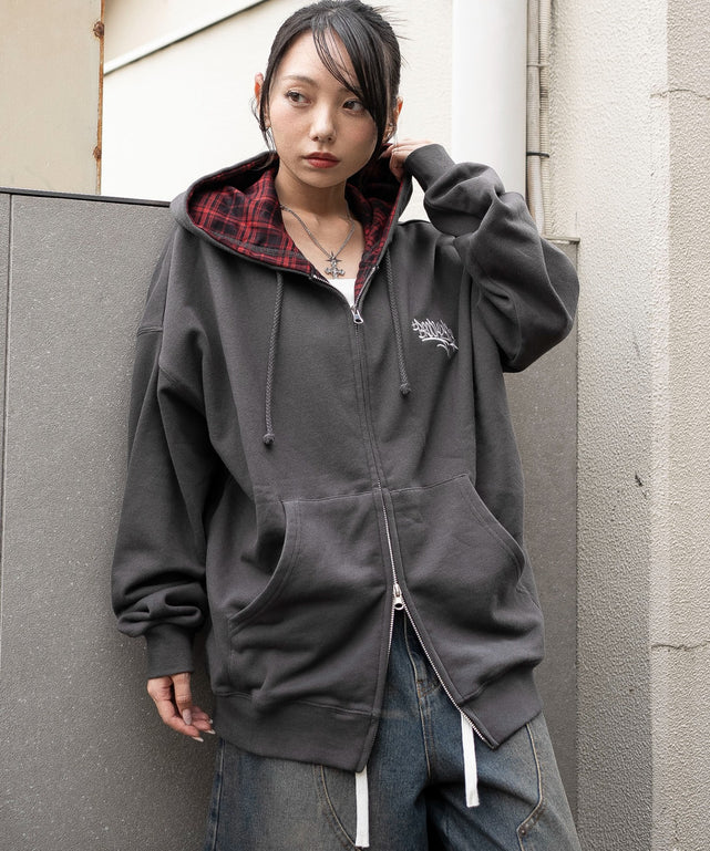 スミクロ　モデル：159cm L着用