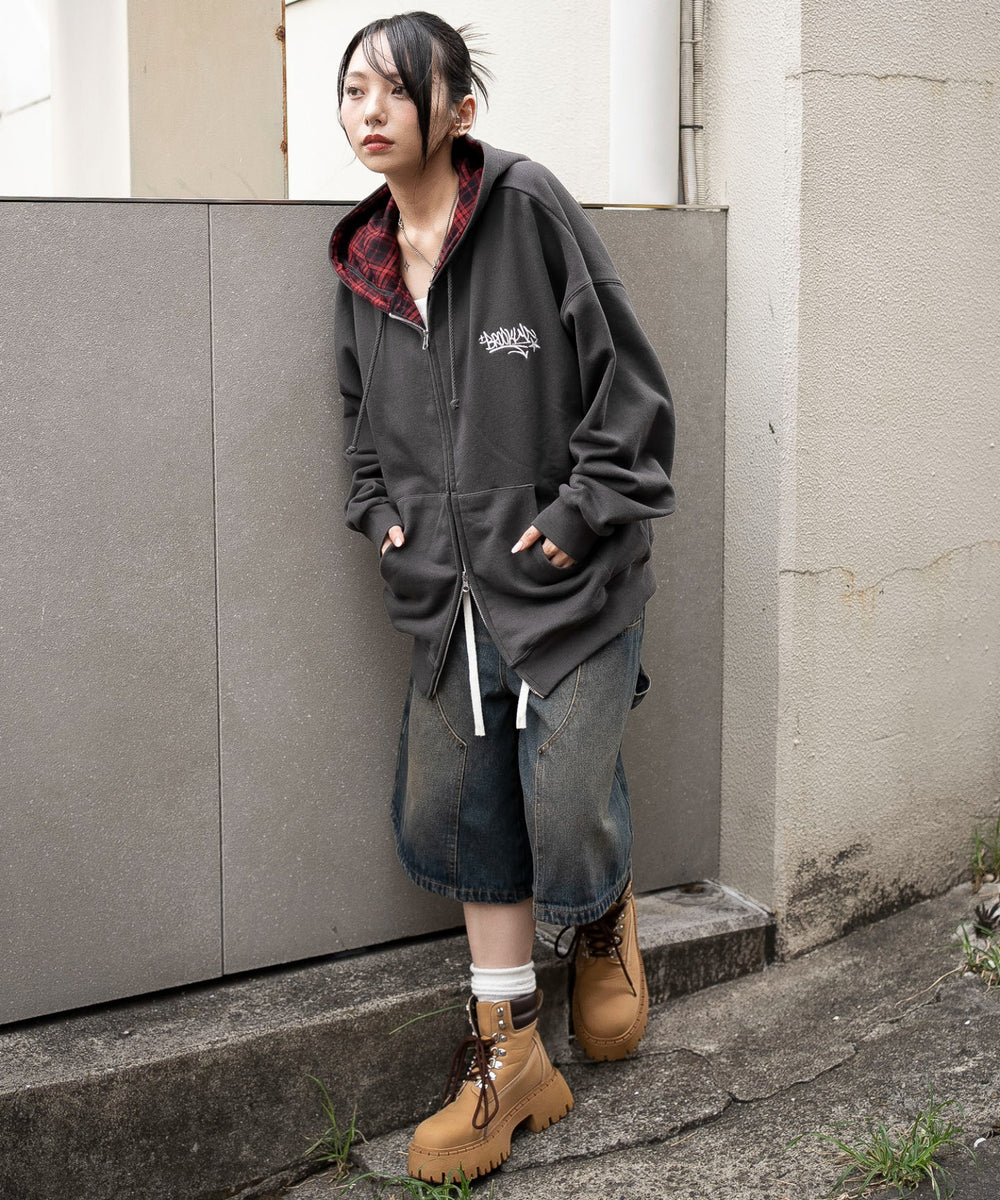 スミクロ　モデル：159cm L着用