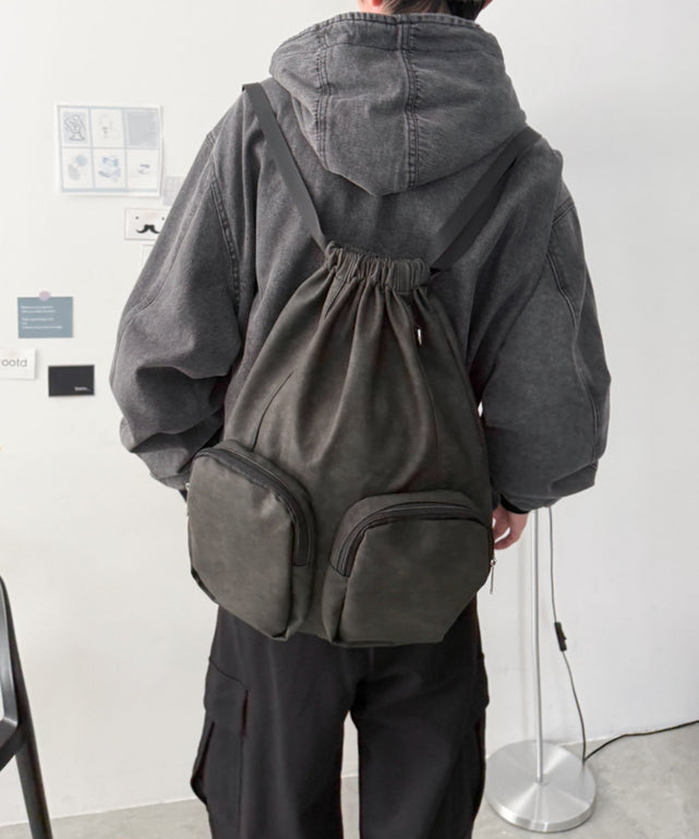 グレー