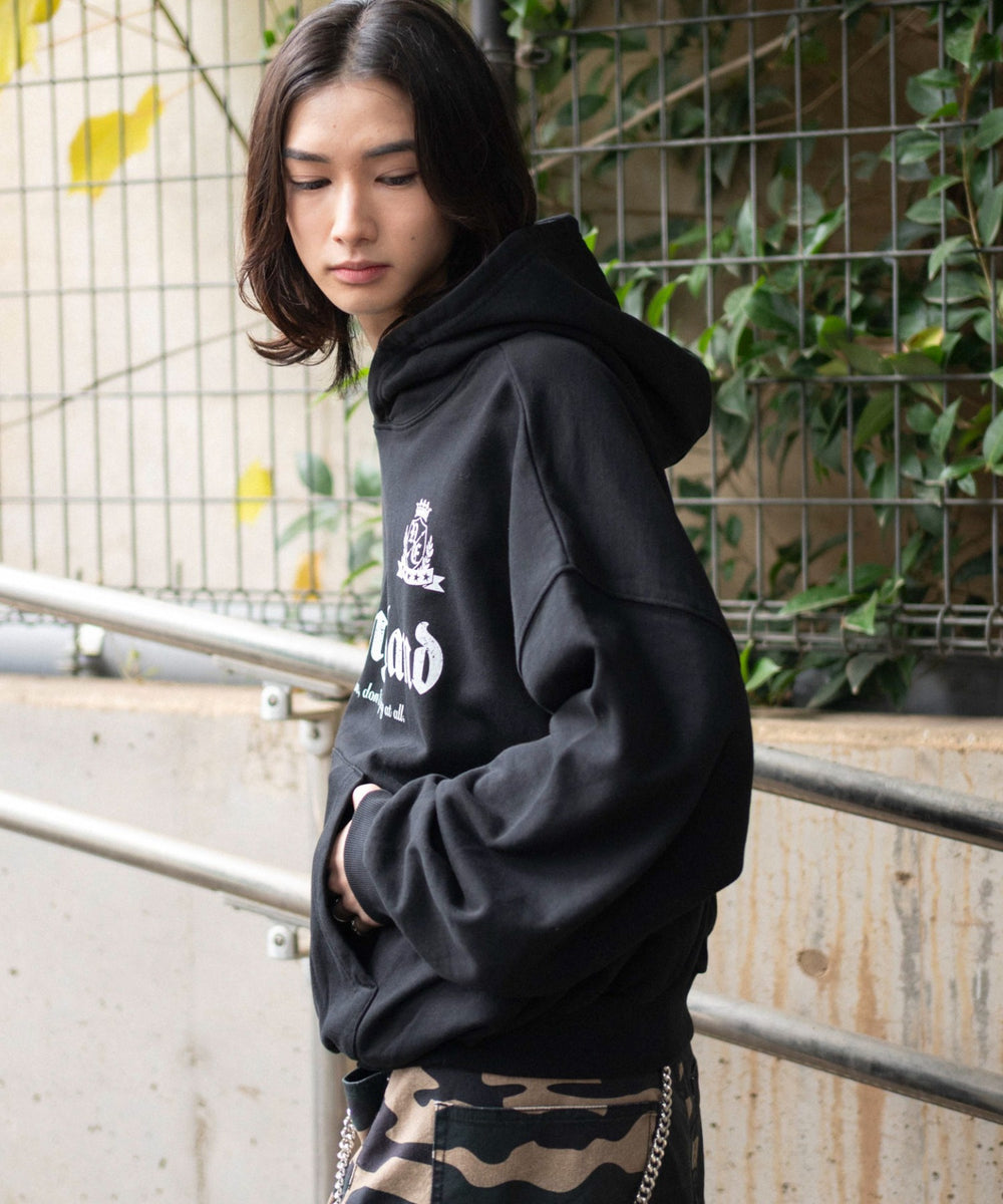 ブラック モデル：175cm L着用
