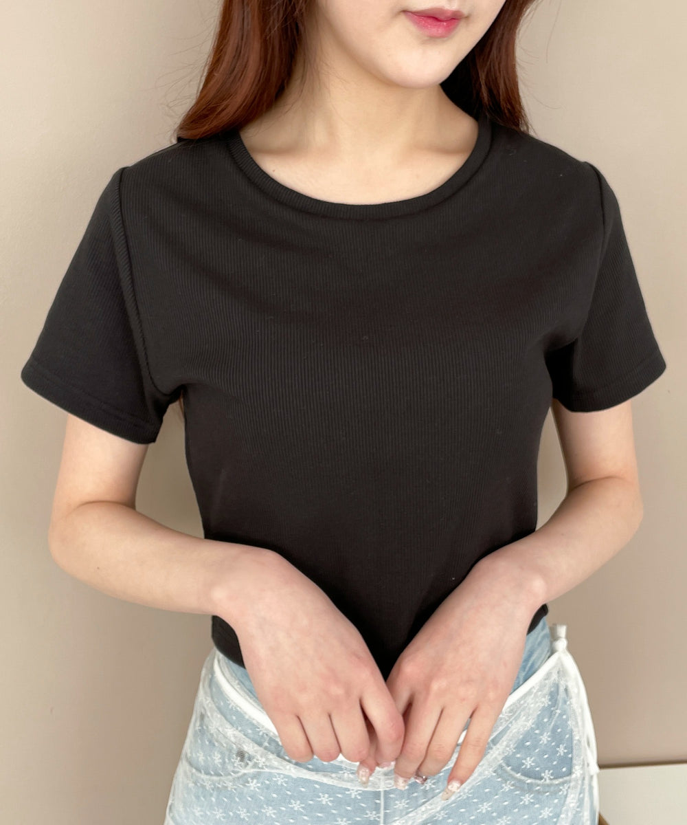 ブラック モデル：160cm M着用