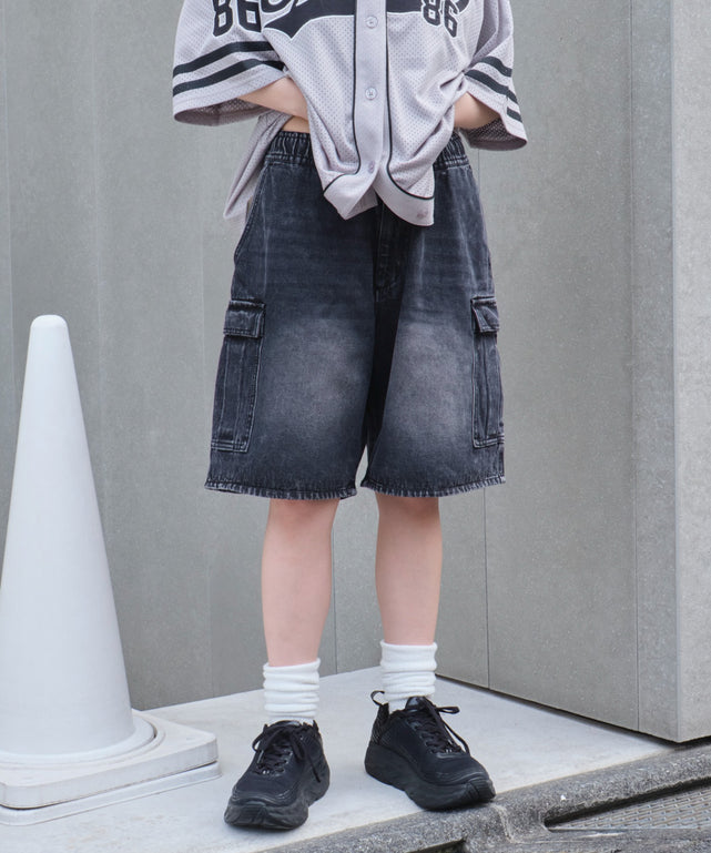 デニムブラック モデル：159cm S着用
