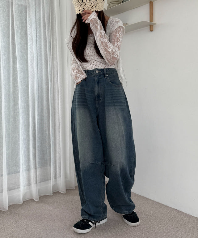 デニム中濃加工 モデル：158cm M着用