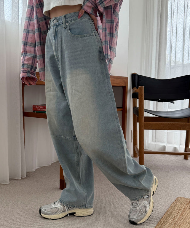 デニム淡加工 モデル：160cm M着用