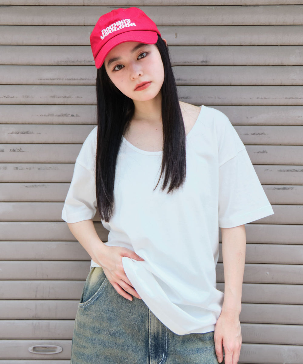 ホワイト モデル：160cm M着用