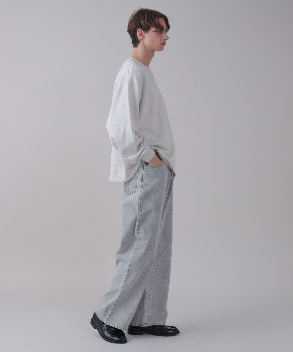 グレー モデル：178cm L着用