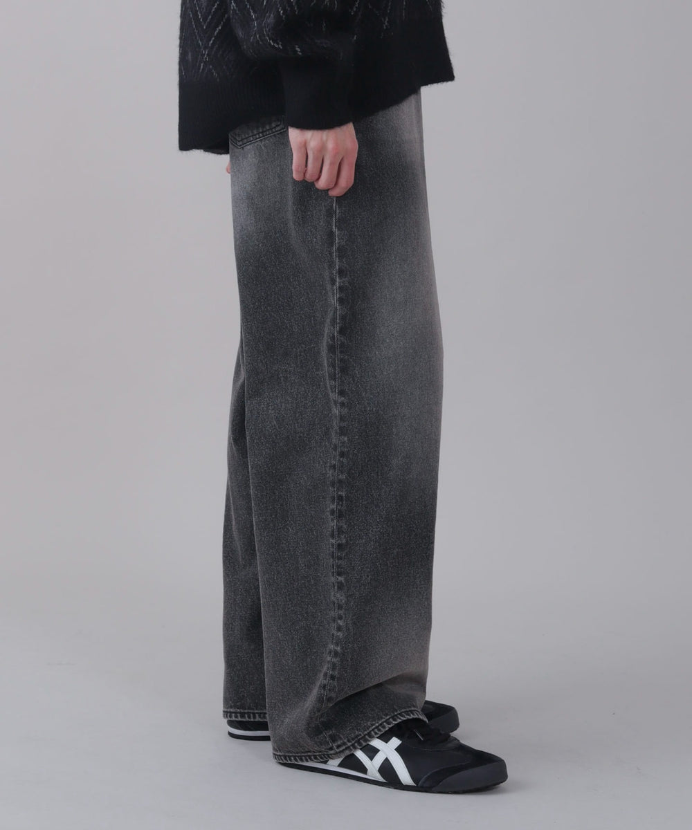 ブラック モデル：178cm L着用