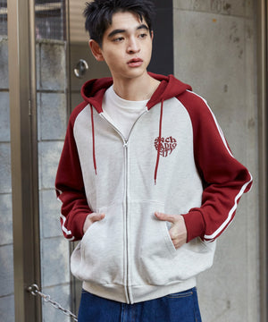 ワイン　モデル:180cm L着用