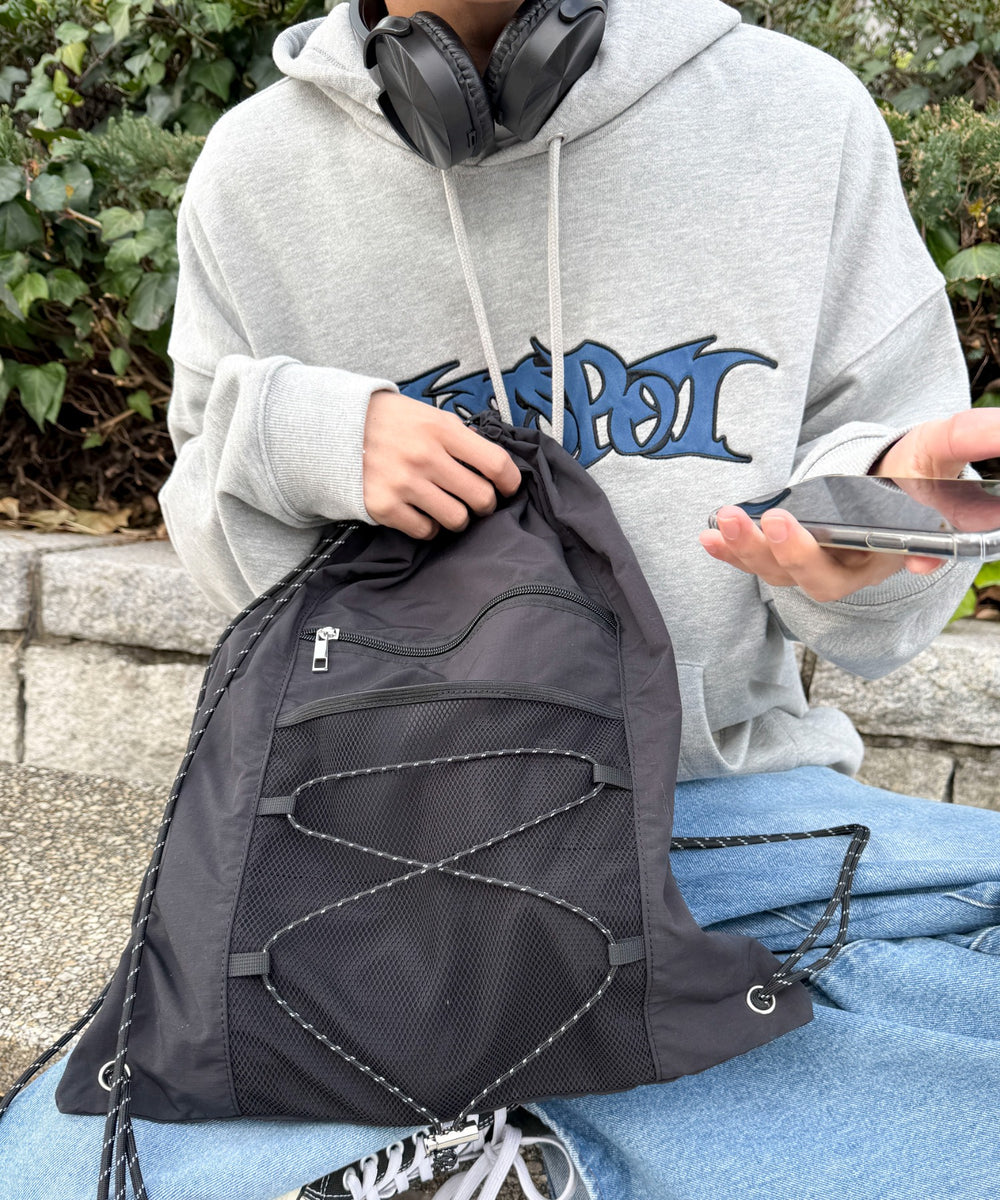 ブラック