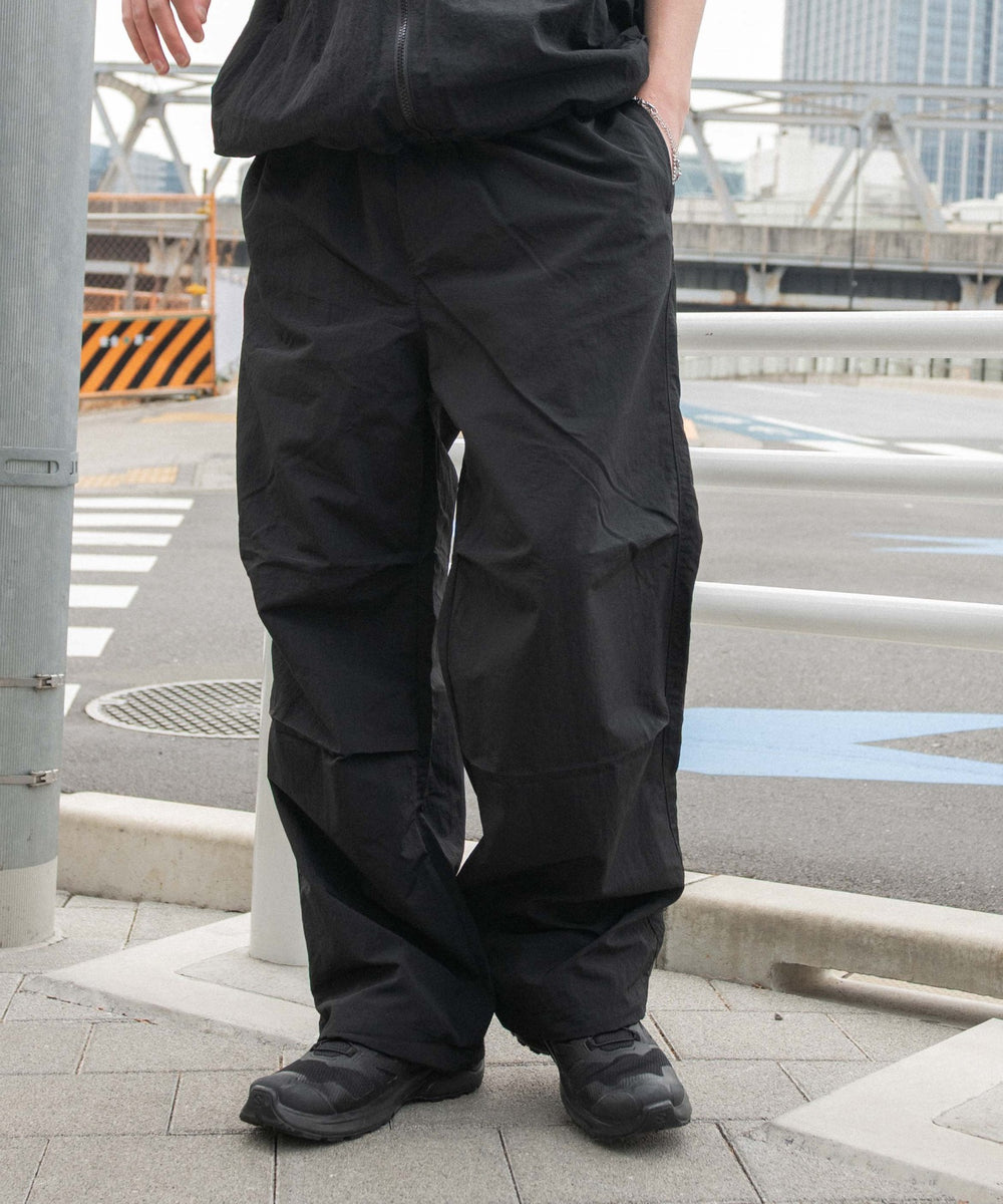 ブラック モデル：180cm L着用