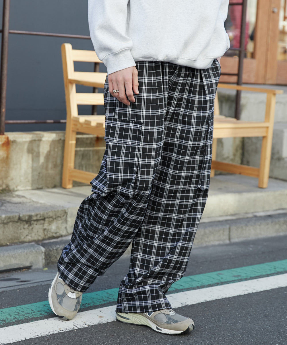 ブラックチェック モデル：180cm L着用