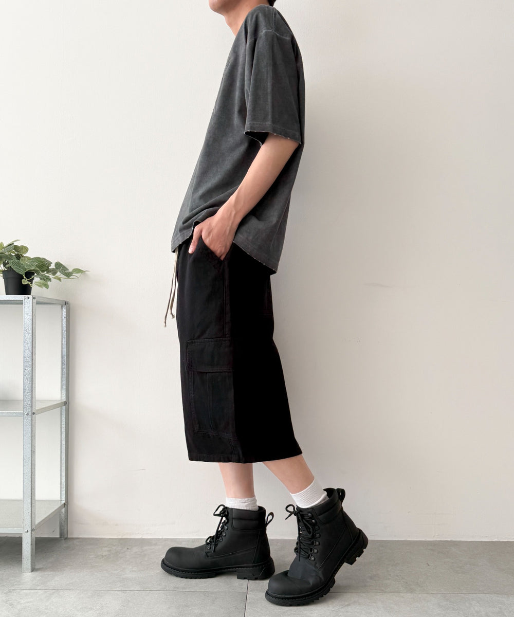 ブラック