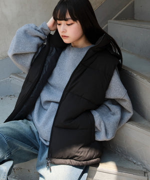 ブラック モデル：160cm M着用