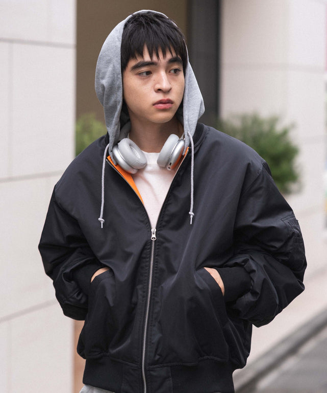 2WAYフードパファーMA－1/ブラック モデル：180cm L着用
