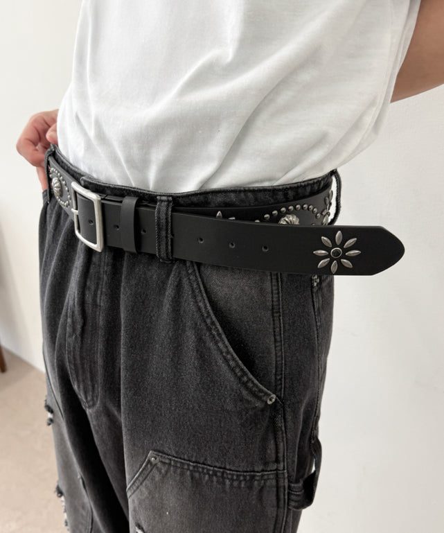 ブラック