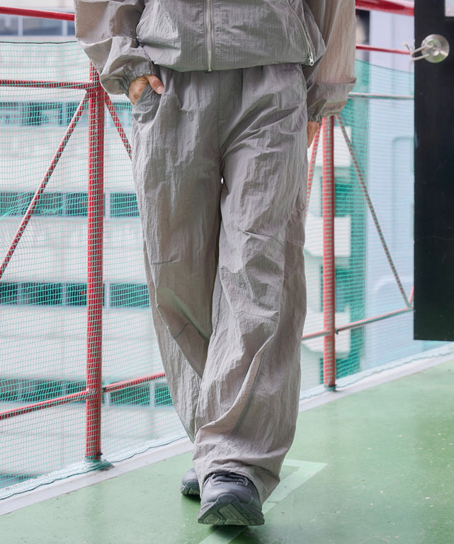 グレー モデル：175cm L着用