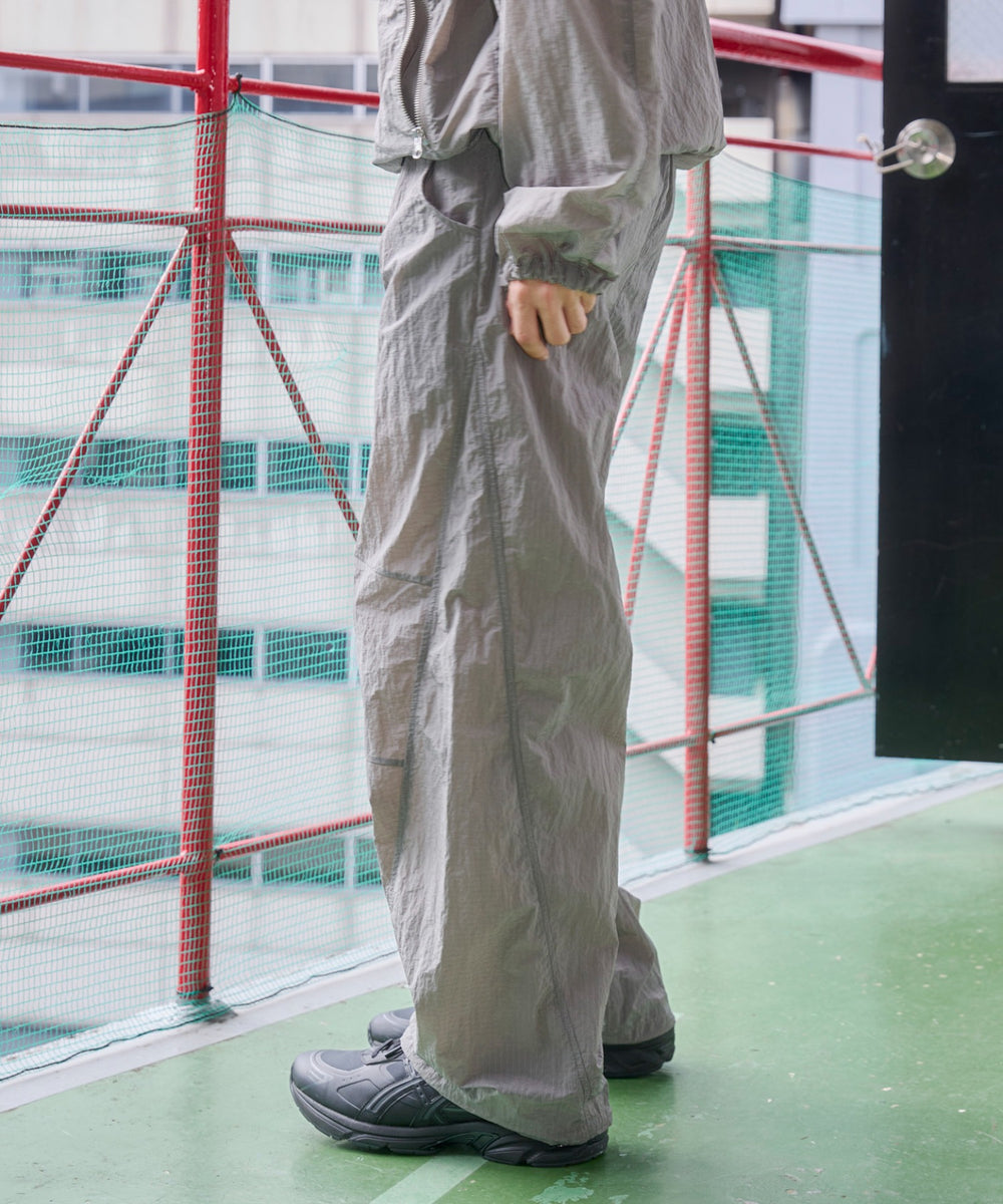 グレー モデル：175cm L着用