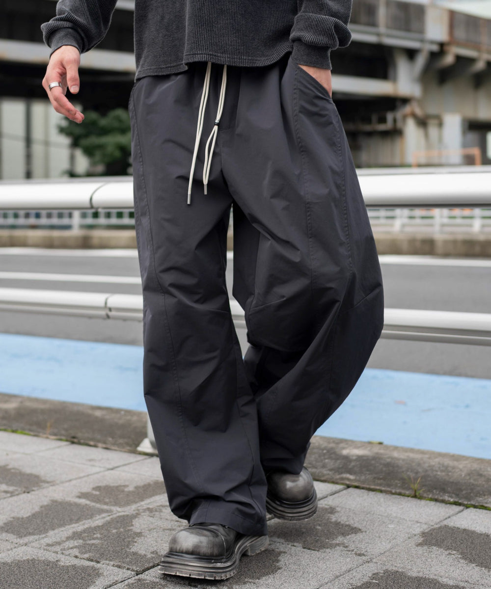 グレー モデル：182cm L着用